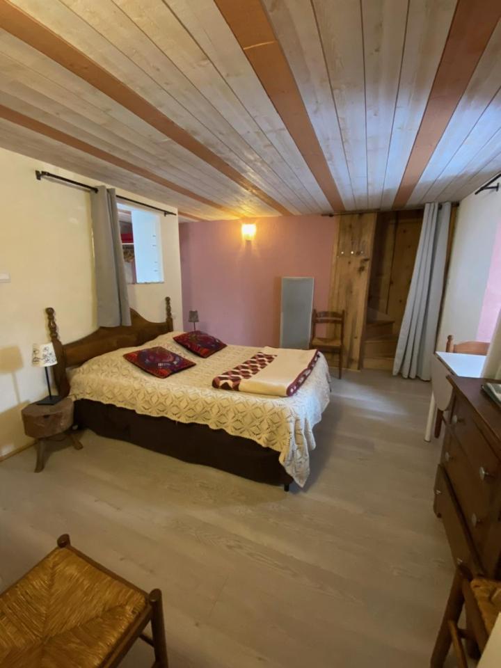 Auberge La Bergerie Сент-Марі-де-Кампан Екстер'єр фото